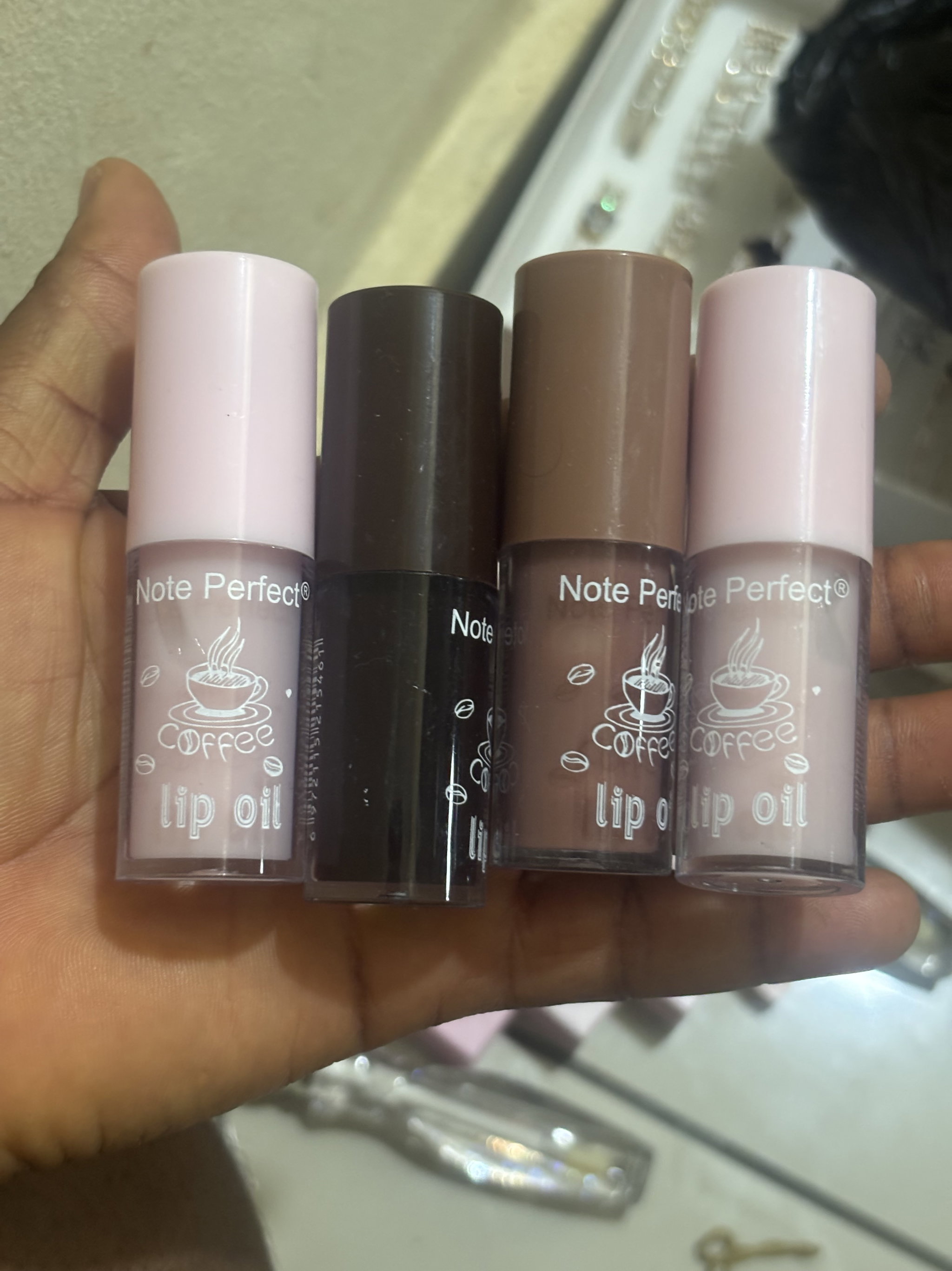 Gloss_3