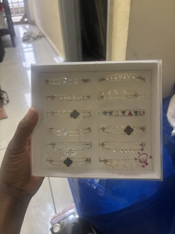 Bracelet