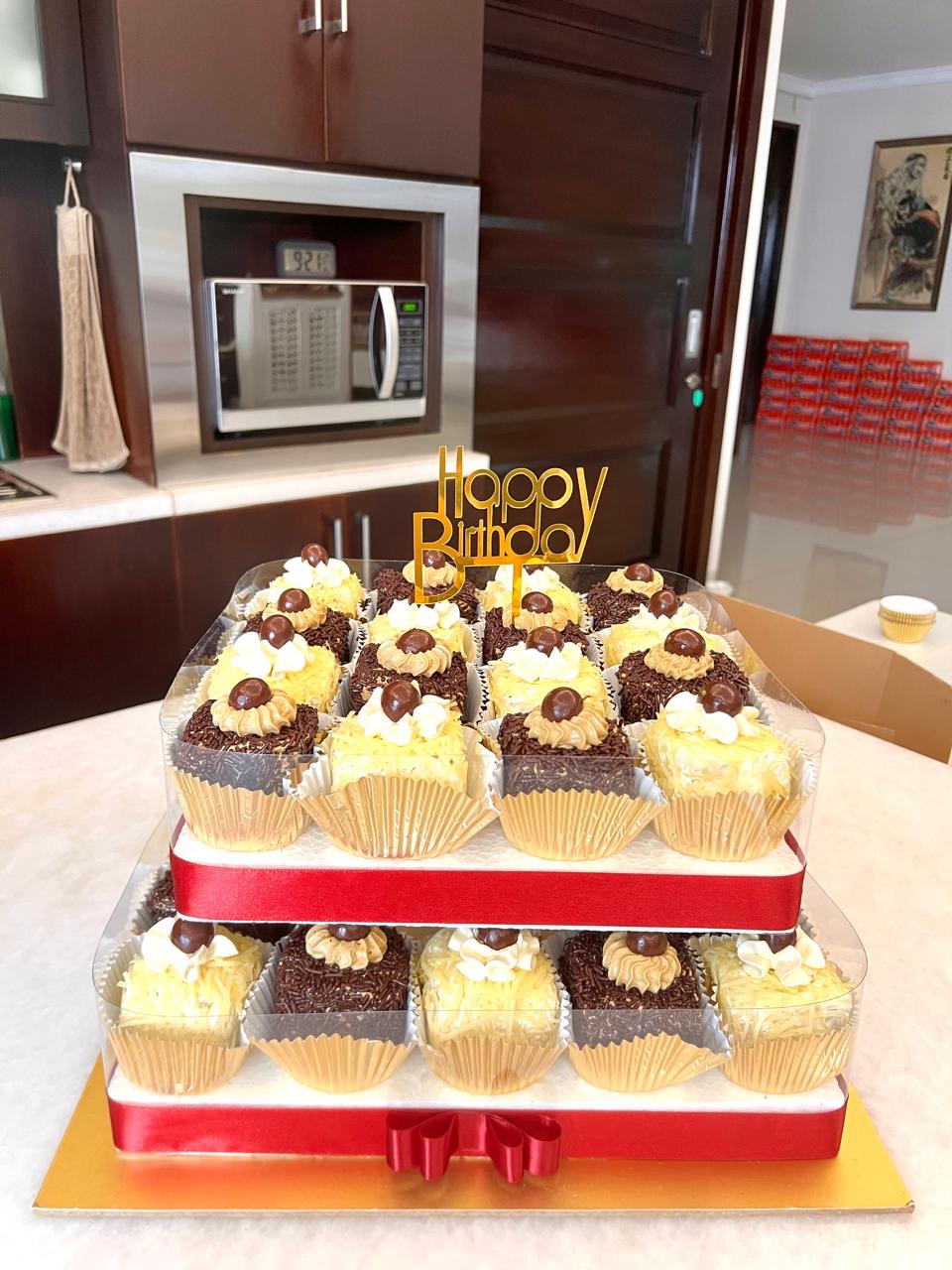 ᴛᴏᴡᴇʀ ᴄᴀᴋᴇs 🍰_1