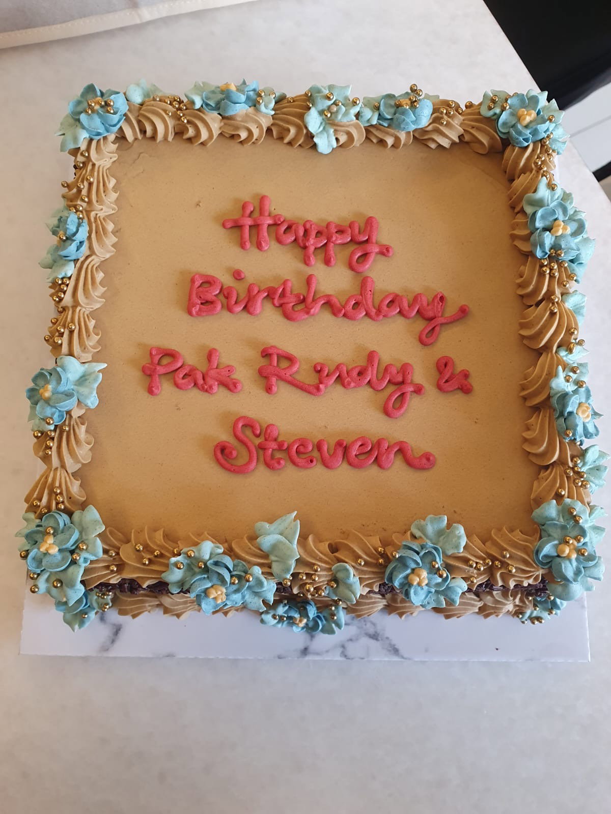 sɪᴍғʟᴏ ᴄᴀᴋᴇs 🎂 _1