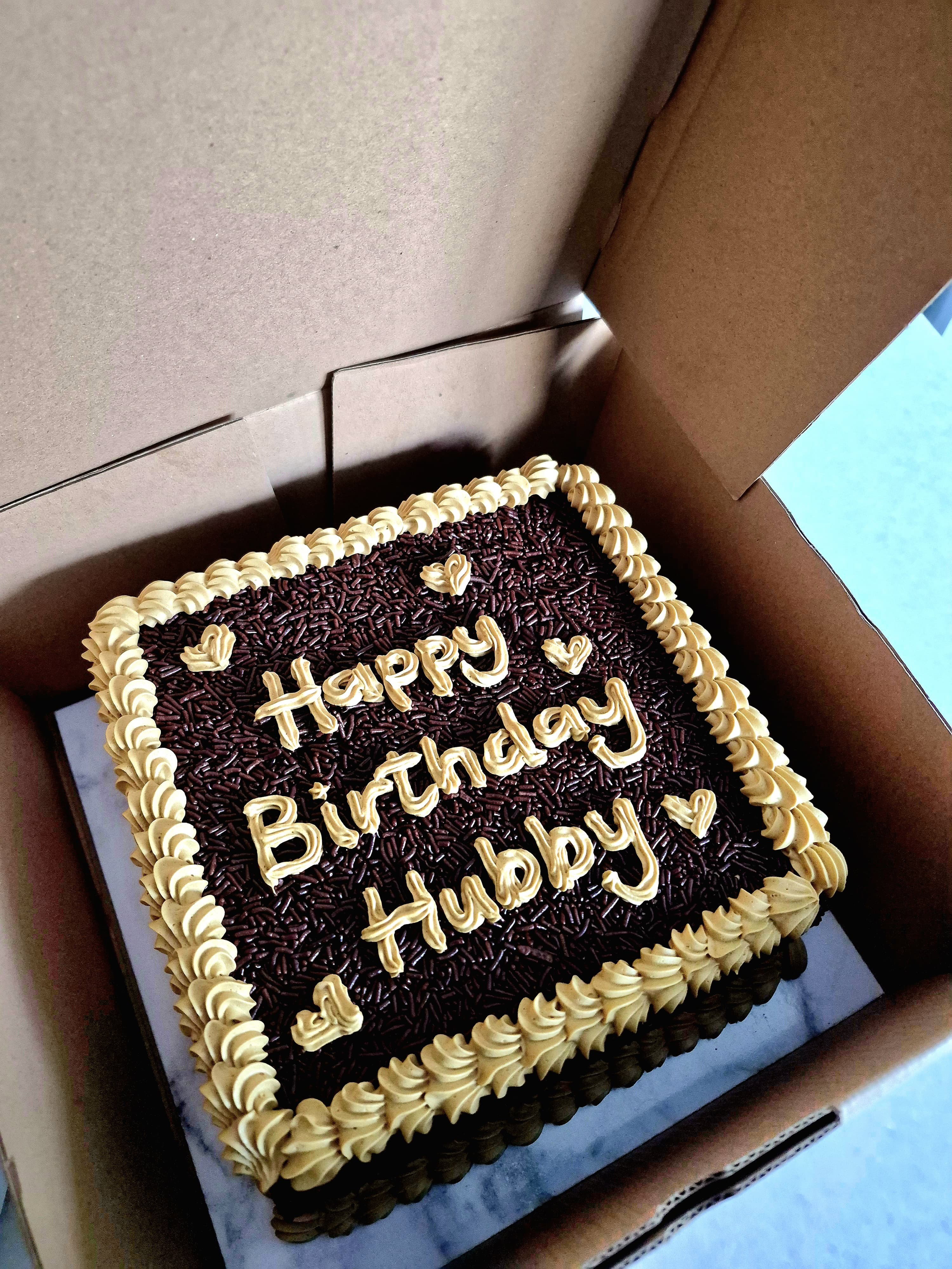 ᴍᴏᴄʜᴀ ᴇʙᴏɴʏ ʀᴇɢᴜʟᴀʀ ᴄᴀᴋᴇs🎂