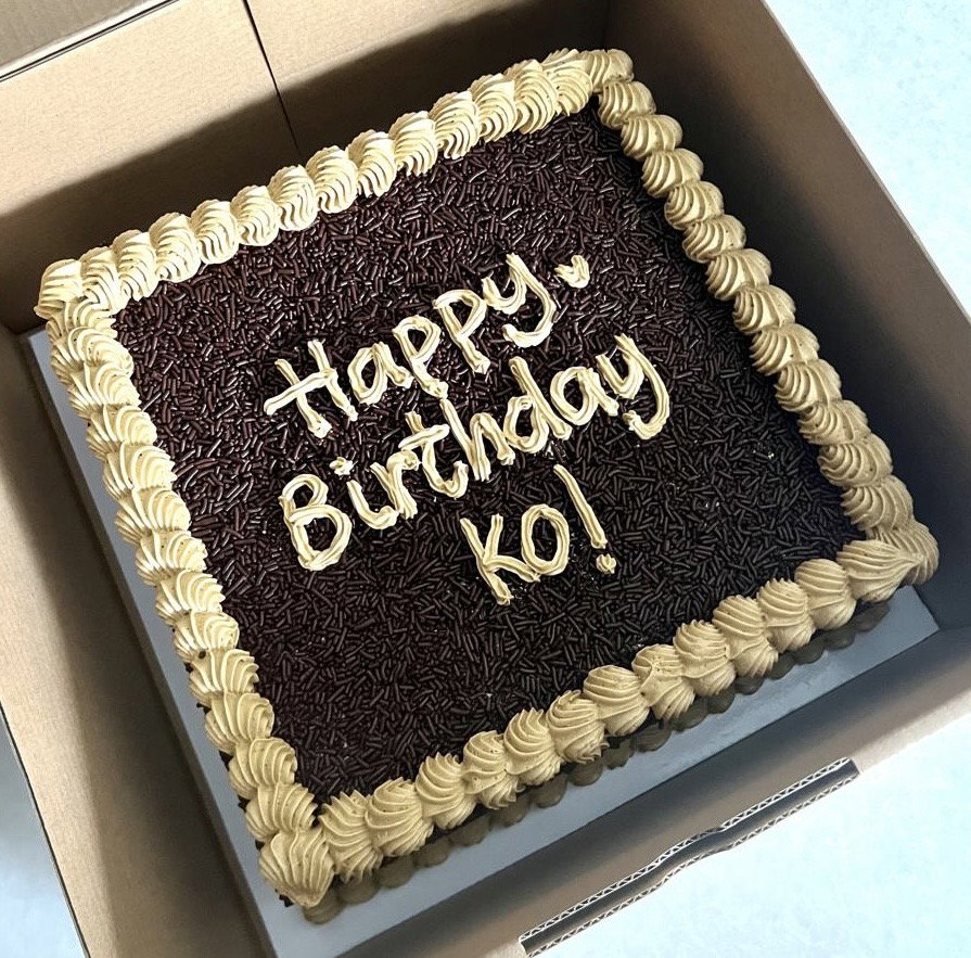 ᴍᴏᴄʜᴀ ᴇʙᴏɴʏ ʀᴇɢᴜʟᴀʀ ᴄᴀᴋᴇs🎂_22