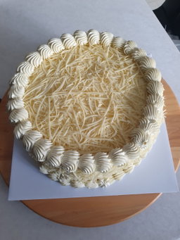 ᴄʜᴇᴇsᴇ ᴇʙᴏɴʏ ʀᴇɢᴜʟᴀʀ ᴄᴀᴋᴇs🧀