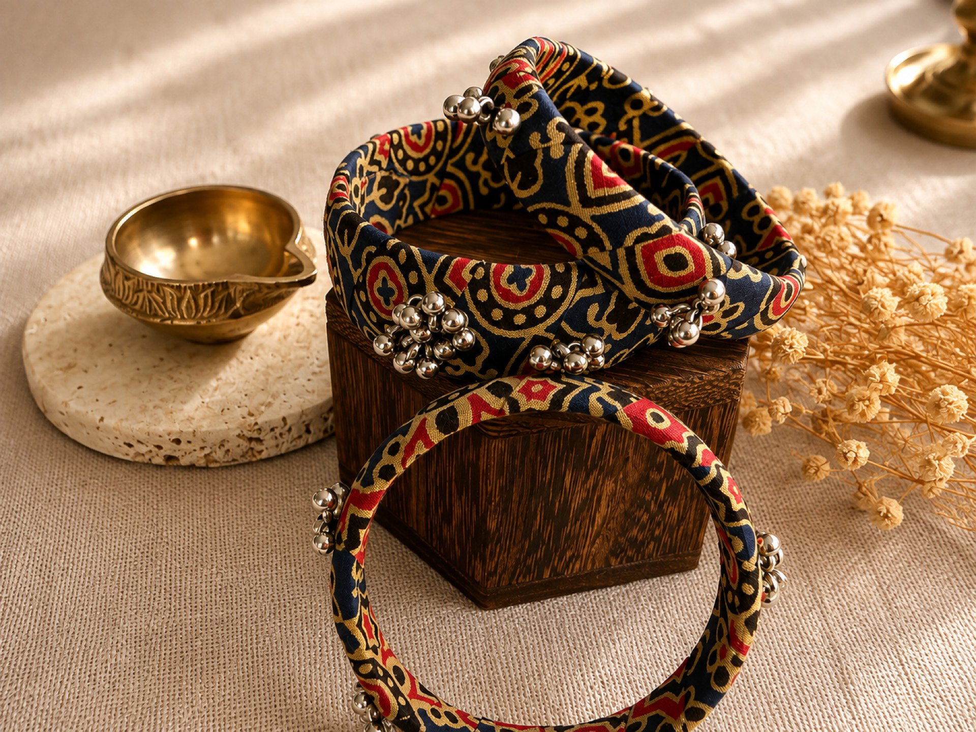 Midnight floral Bangle set of 3_0