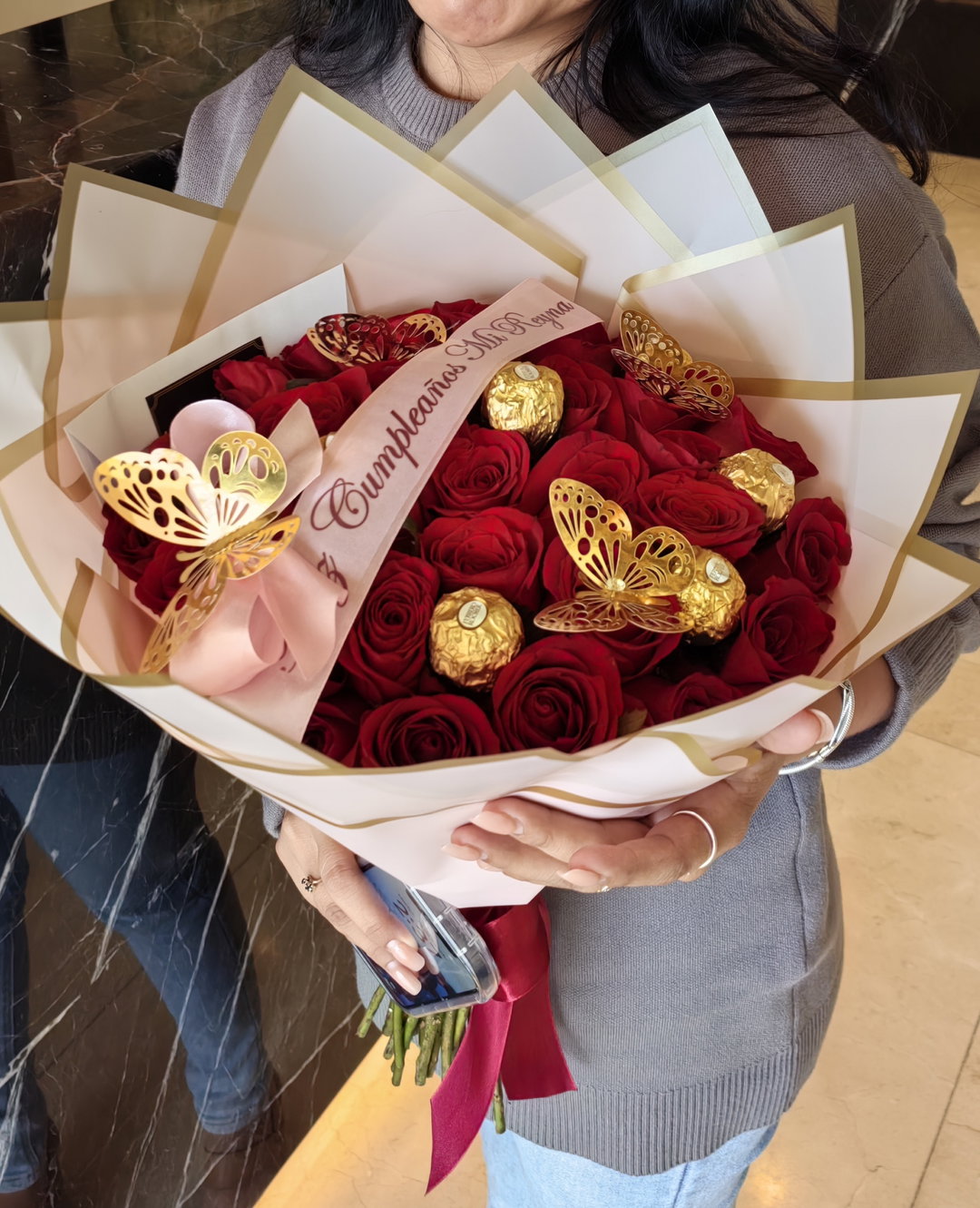 Feliz cumpleaños mi reina ramo 35 rosas