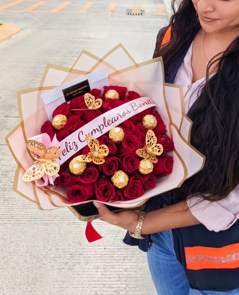 Feliz cumpleaños mi reina ramo 35 rosas_1