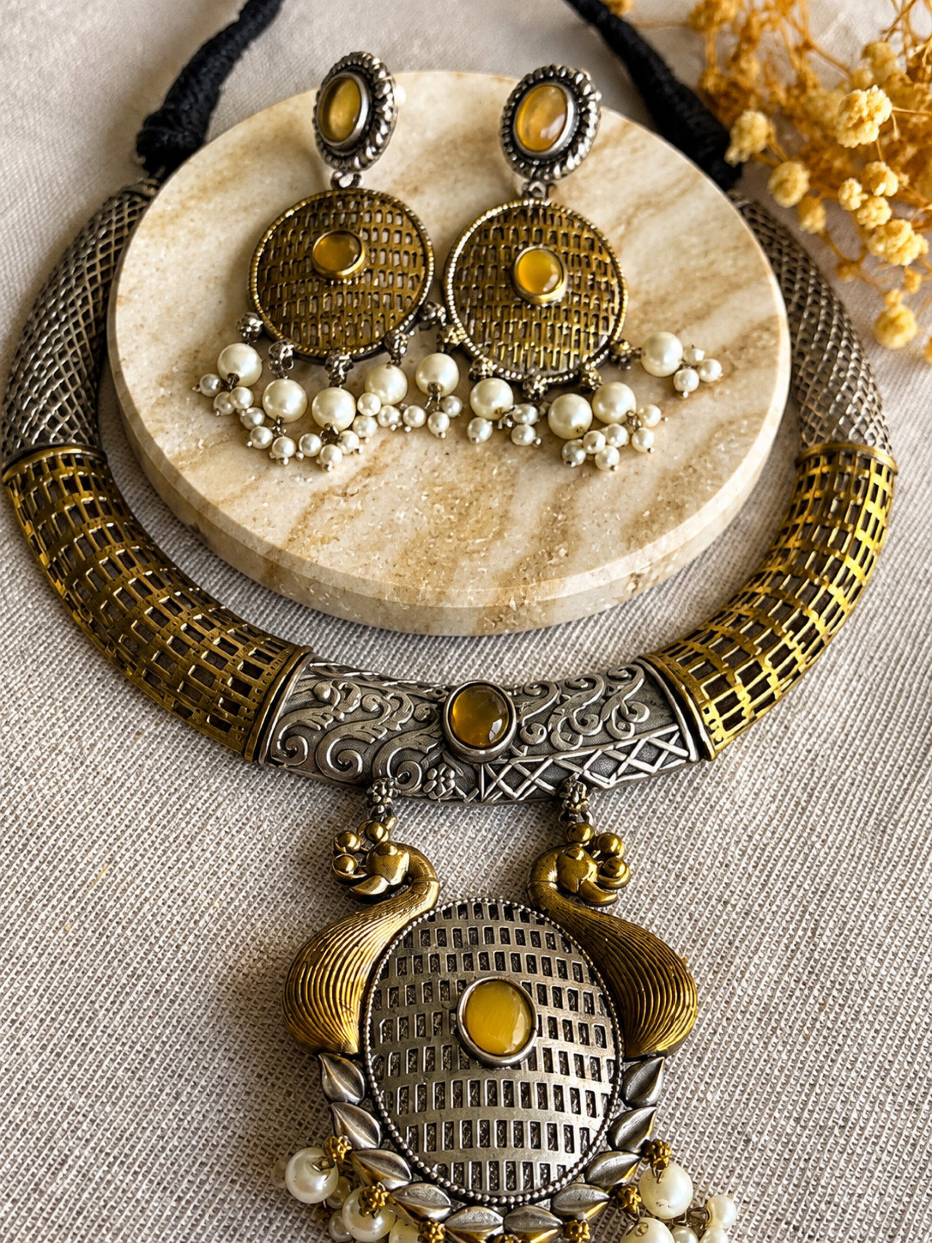 Oval Pearl statement necklace set_0