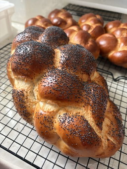 Challot חלות