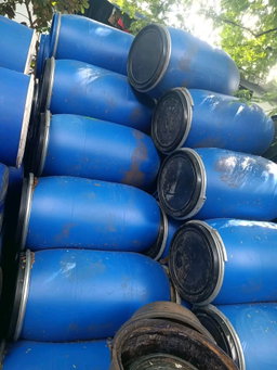 160Liters empty plastic drums