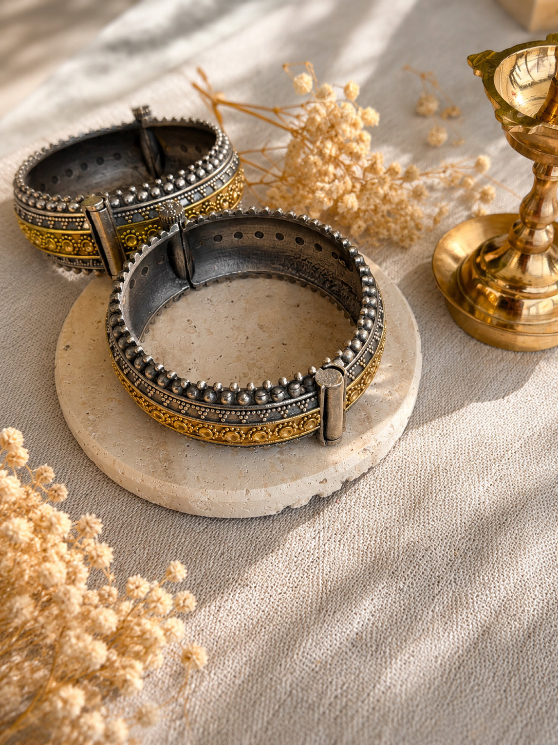Two toned kada with clasp_0