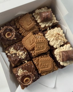 sharing loaded Brookies (up to 3 flavours)