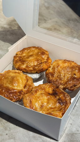 Mini Chicken Curry Pie (Box Of 2)