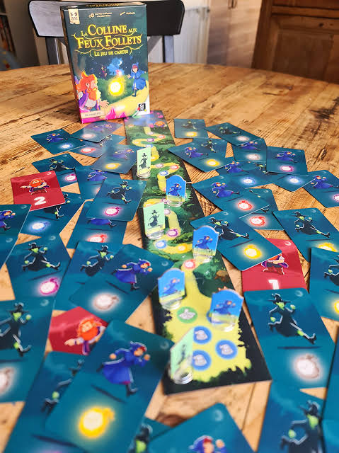 LA COLLINE AUX FEUX FOLLETS, LE JEU DE CARTES_2