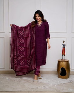 Cotton kurti with embroidery work 3 Pc Set (M-2XL) KK
