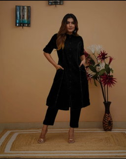 Classy Chic Monochrome Set KK