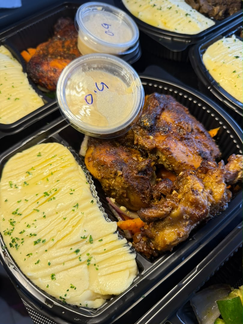 Mashed potatoes with Chicken(Tuesday Only!)_0