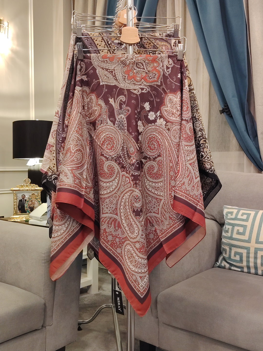 TUDUNG E1