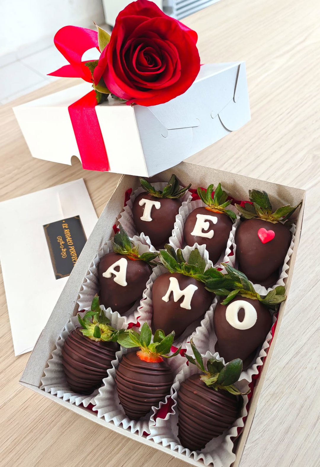 Cajita Te Amo (9 fresas)