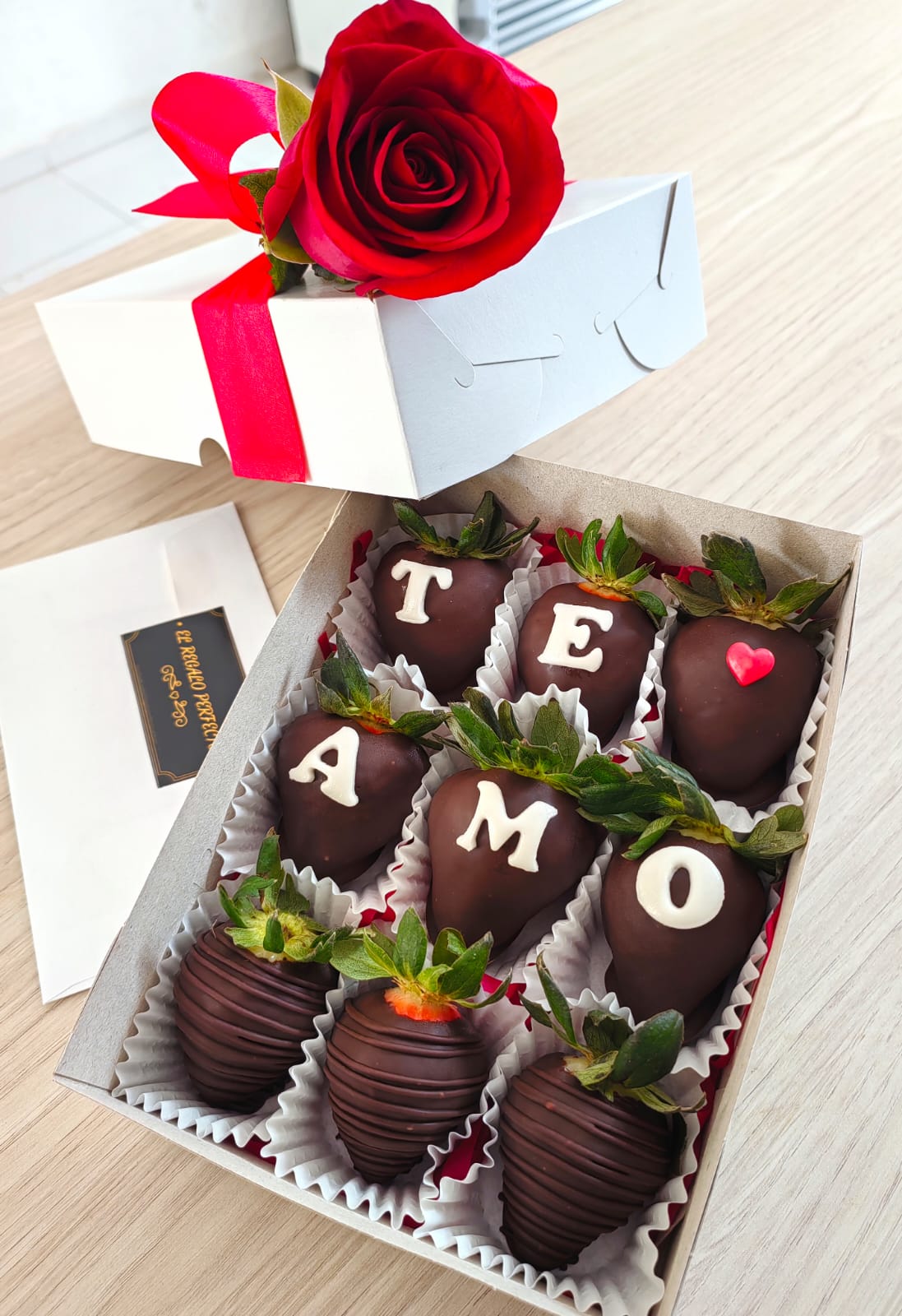 Cajita Te Amo (9 fresas)