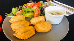 Sambousky, Dips, Pickle 5pc