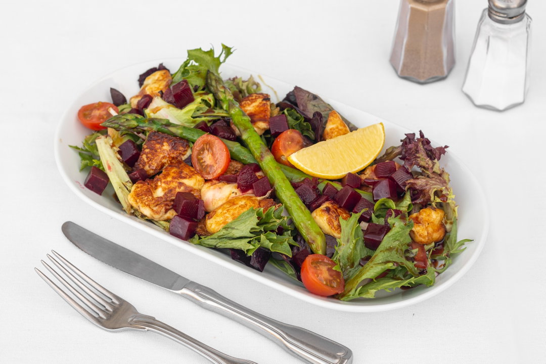 Halloumi & Veggie Salad