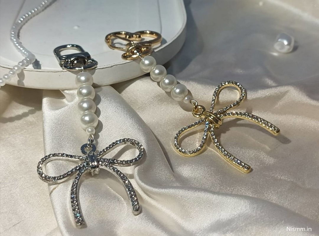 Bow key chain
