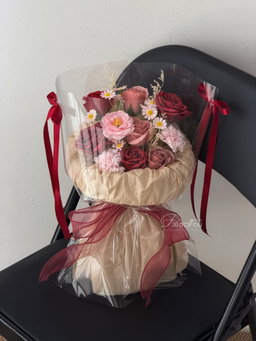 Cappucino Red Pao Pao Mixed Bouquet