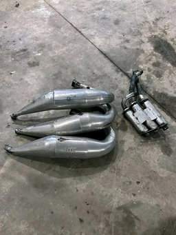 HTG XCR 800 pipes