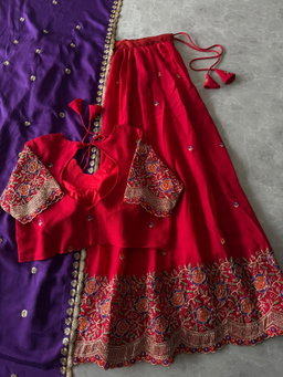 FLORAL Theme Lehenga With Cutdana work Duppta JK