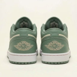 NIKE AIR JORDAN 1 LOW ‘ Military Green’