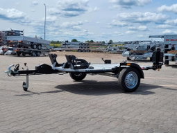 REMOLQUE PARA MOTOS LORRIES MT-2 BASCULANTE – 239 × 174 CM – 750 KG
