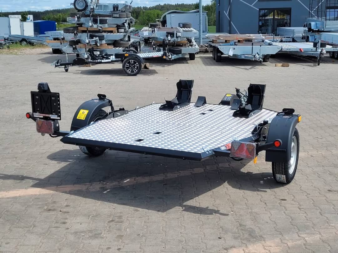 REMOLQUE PARA MOTOS LORRIES MT-2 BASCULANTE – 239 × 174 CM – 750 KG_7