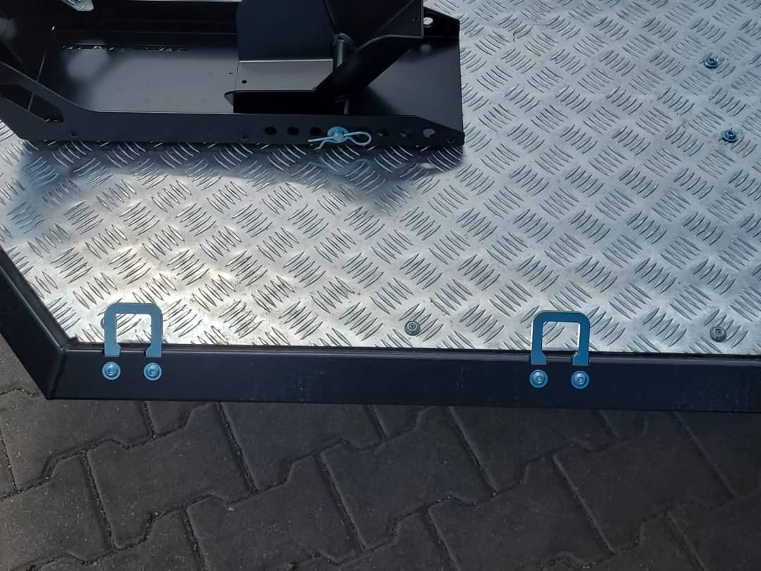 REMOLQUE PARA MOTOS LORRIES MT-2 BASCULANTE – 239 × 174 CM – 750 KG_15