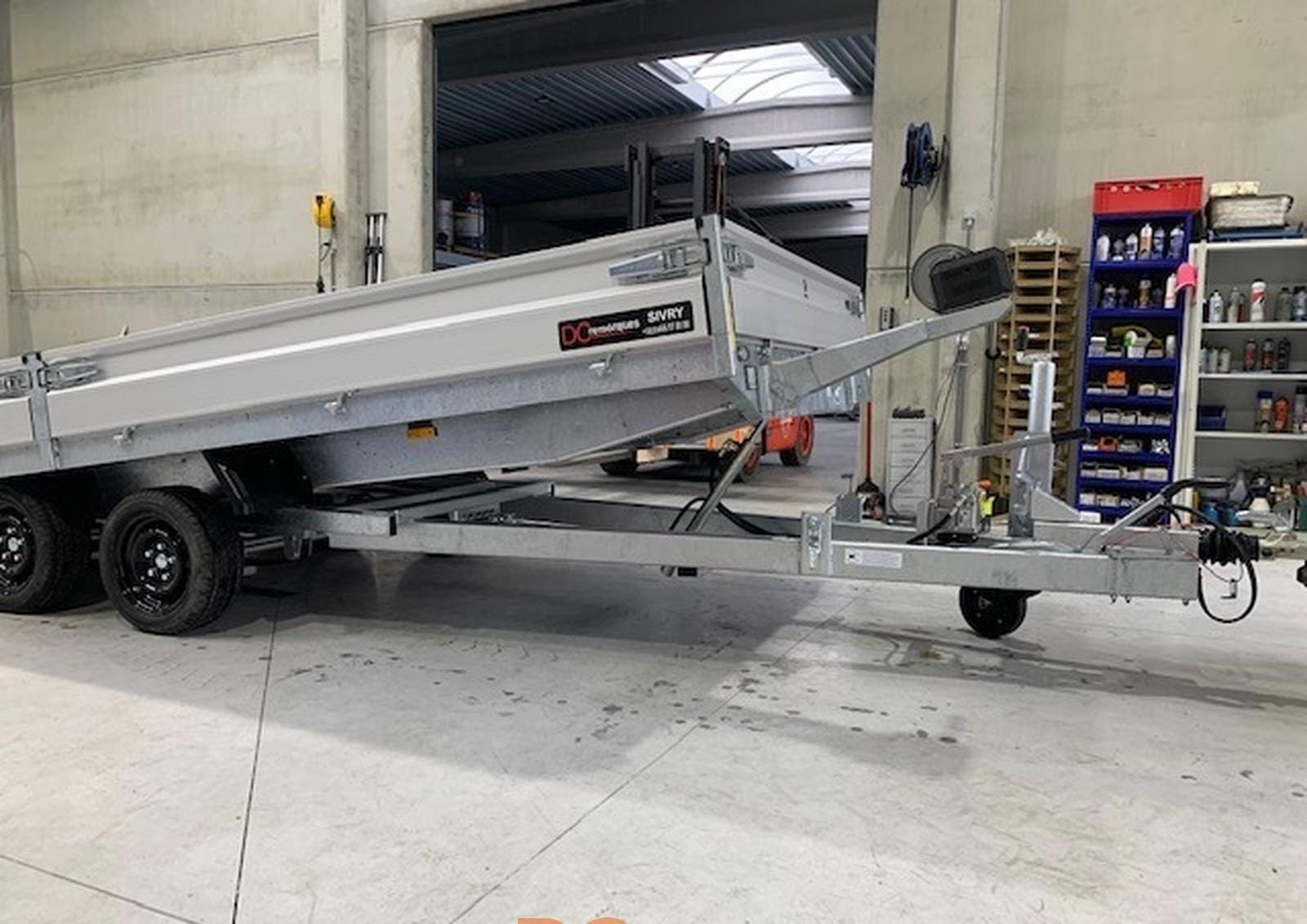 REMOLQUE PORTACOCHES BASCULANTE – 3.500 KG – DOBLE EJE_6