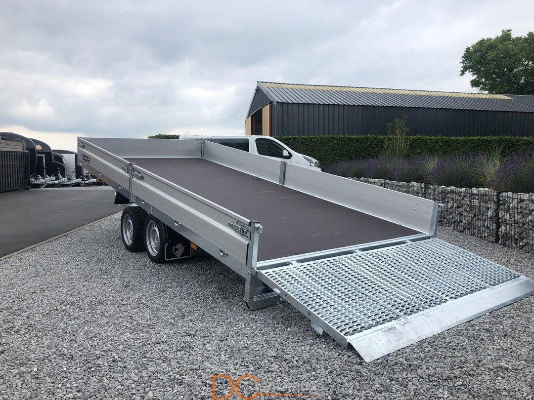 REMOLQUE PORTACOCHES BASCULANTE – 3.500 KG – DOBLE EJE