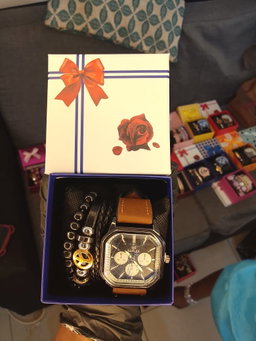 WATCH + BRECELETS- Gift Ideas