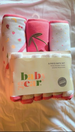 Hooded Towel Set w. Washcloths