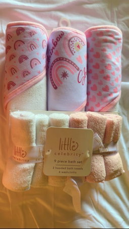 Hooded Towel Set w. Washcloths