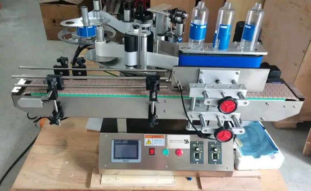 Bottles Label machine