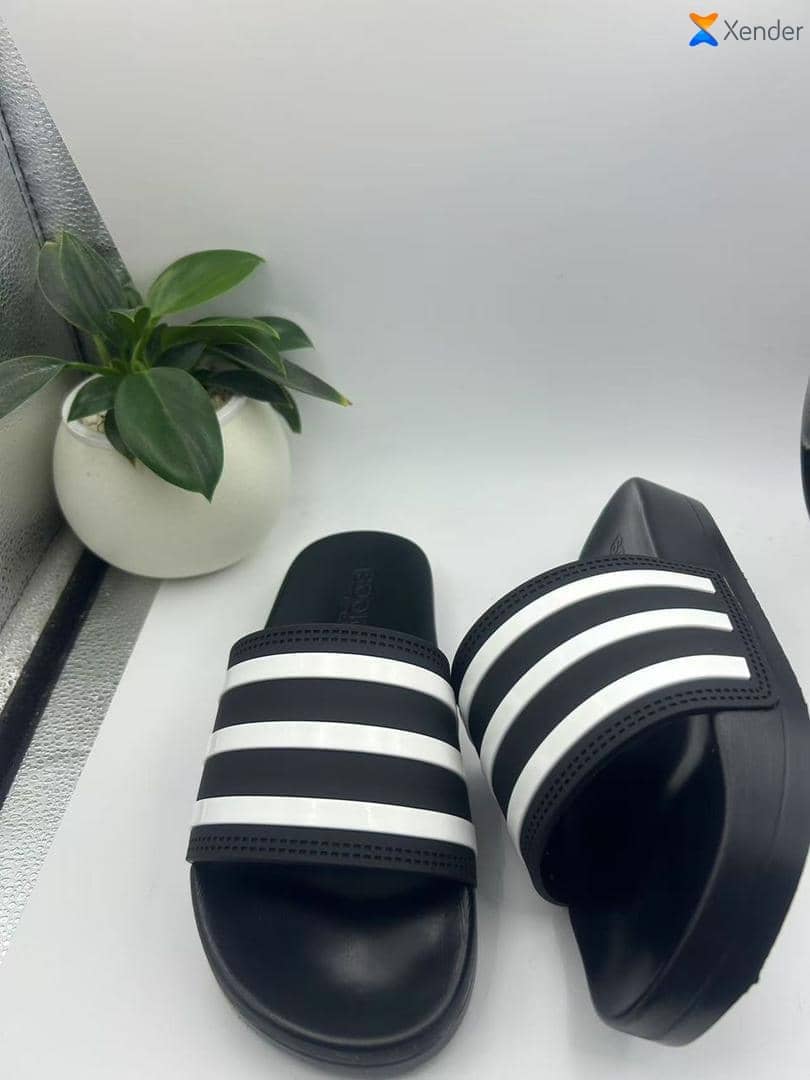 Claquettes Adidas