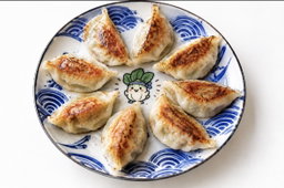 Japanese Style Vegetable Gyoza (6 pieces)