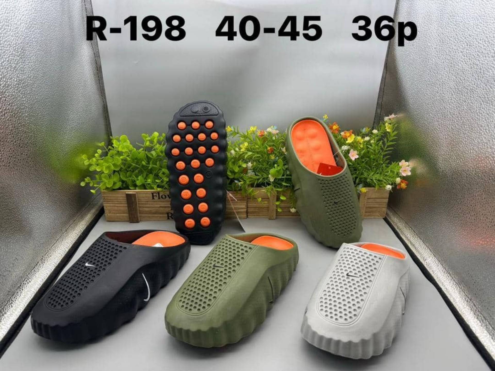 Nike Universal Slide_0