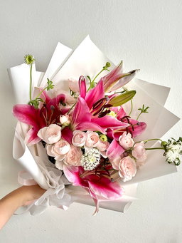 Lily Roses Bloom