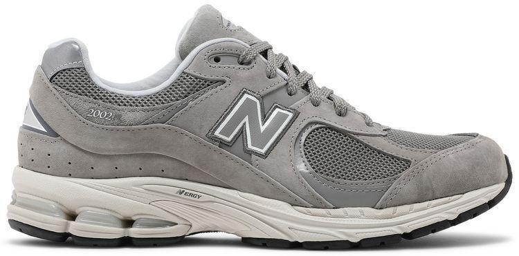  2002R New Balance_1