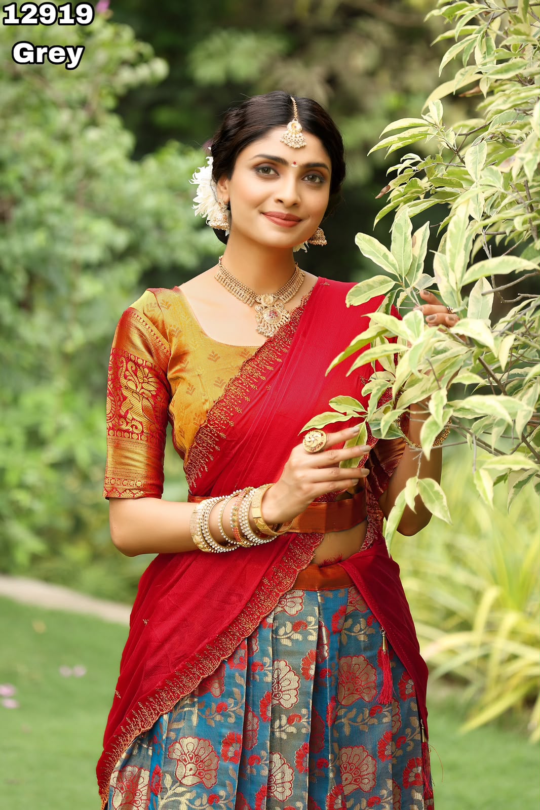 Kanjivaram Silk Gold Half Sarees AF2_3