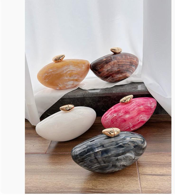 Sac de soirรฉe en acrylique