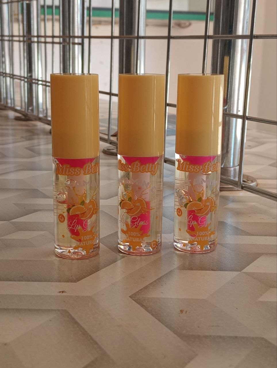 Miss Betty Vitamin C Color Changing Lip Gloss_0