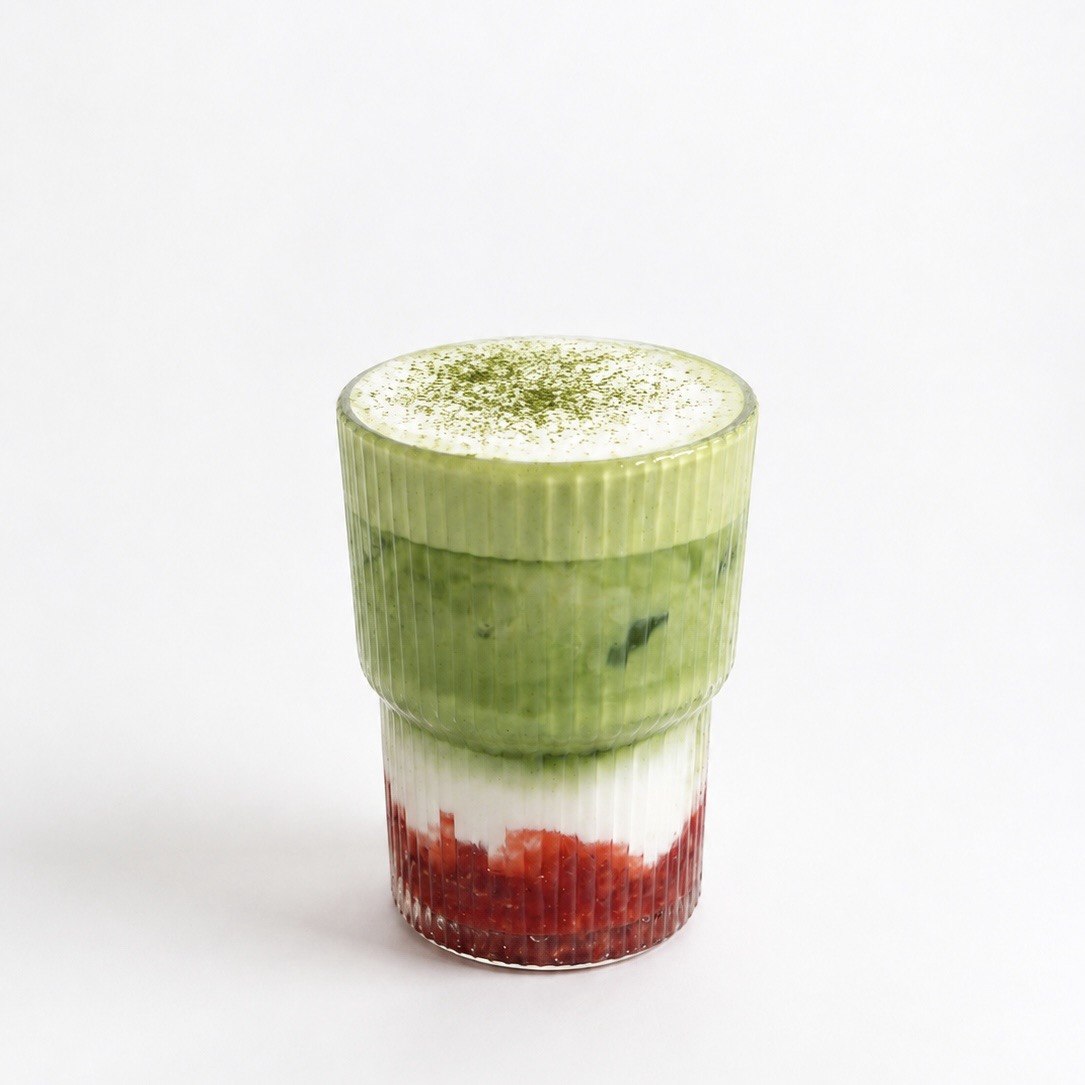 Strawberry Matcha Latte_0