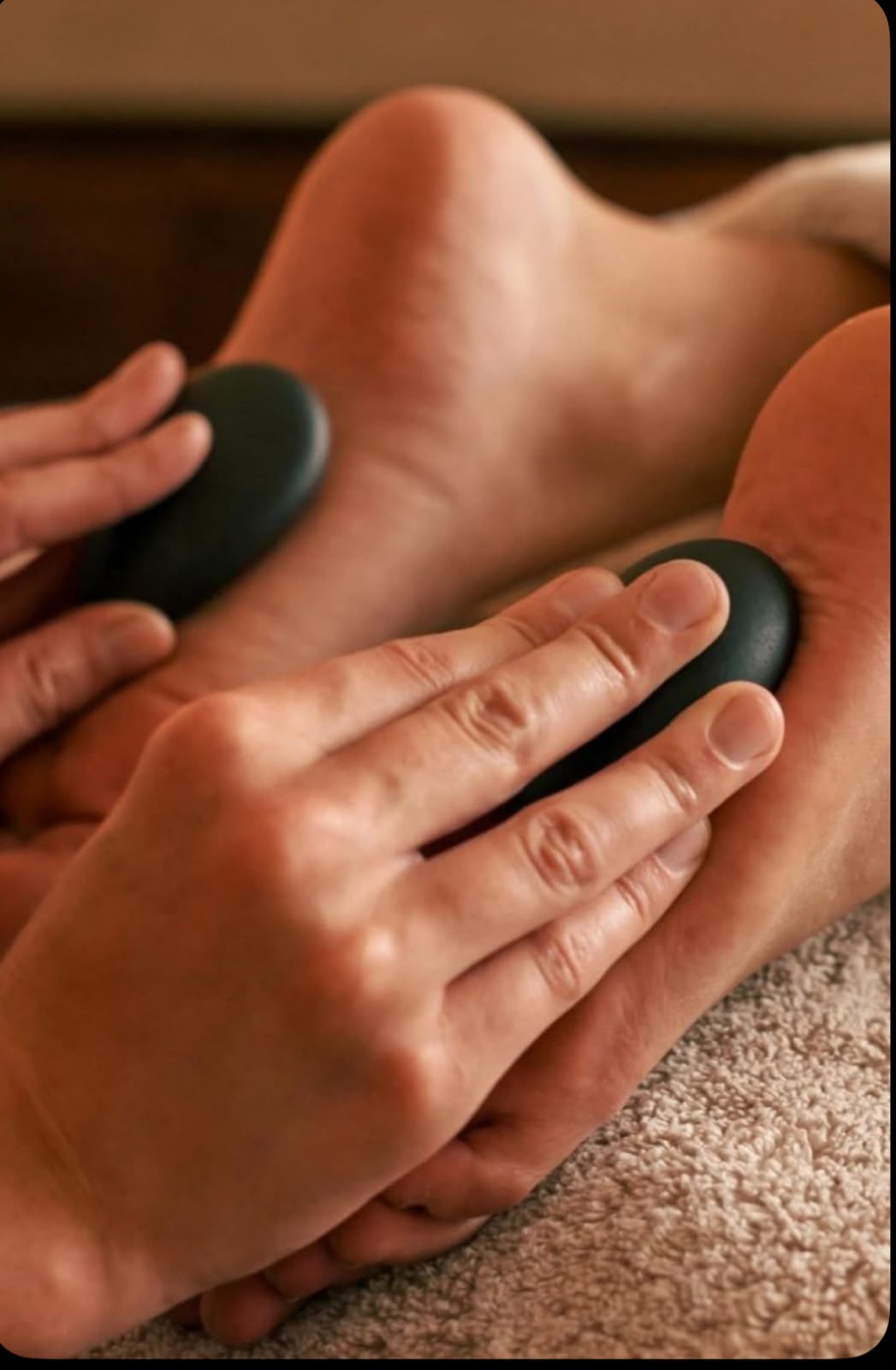 Hot stone therapeutic Pedicure + Hydrating eye patches 80 min. (Regual polish)_0