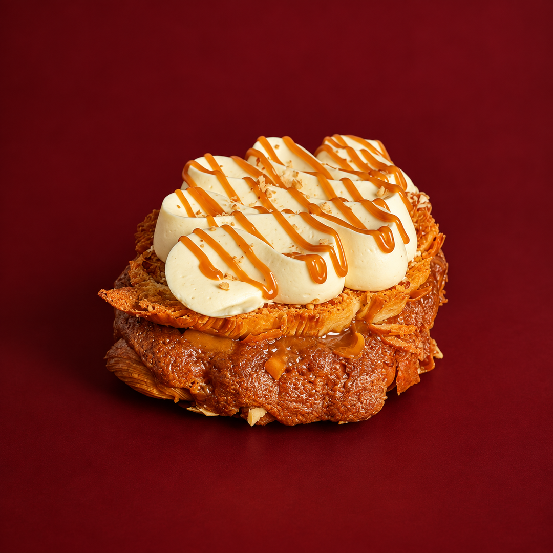كرواسون طازج مخبوز مرتين ومحشي بتوفي التمر | Fresh Double-Baked Croissant with Date Toffee Filling